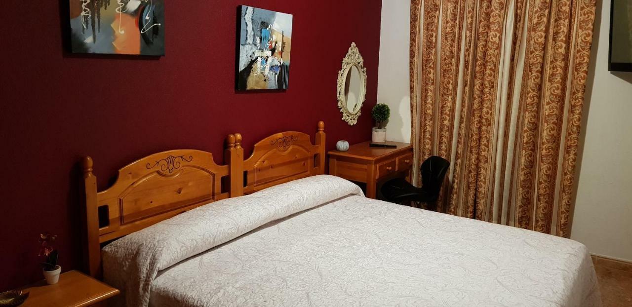 Hostal Plaza El Espinar Dış mekan fotoğraf